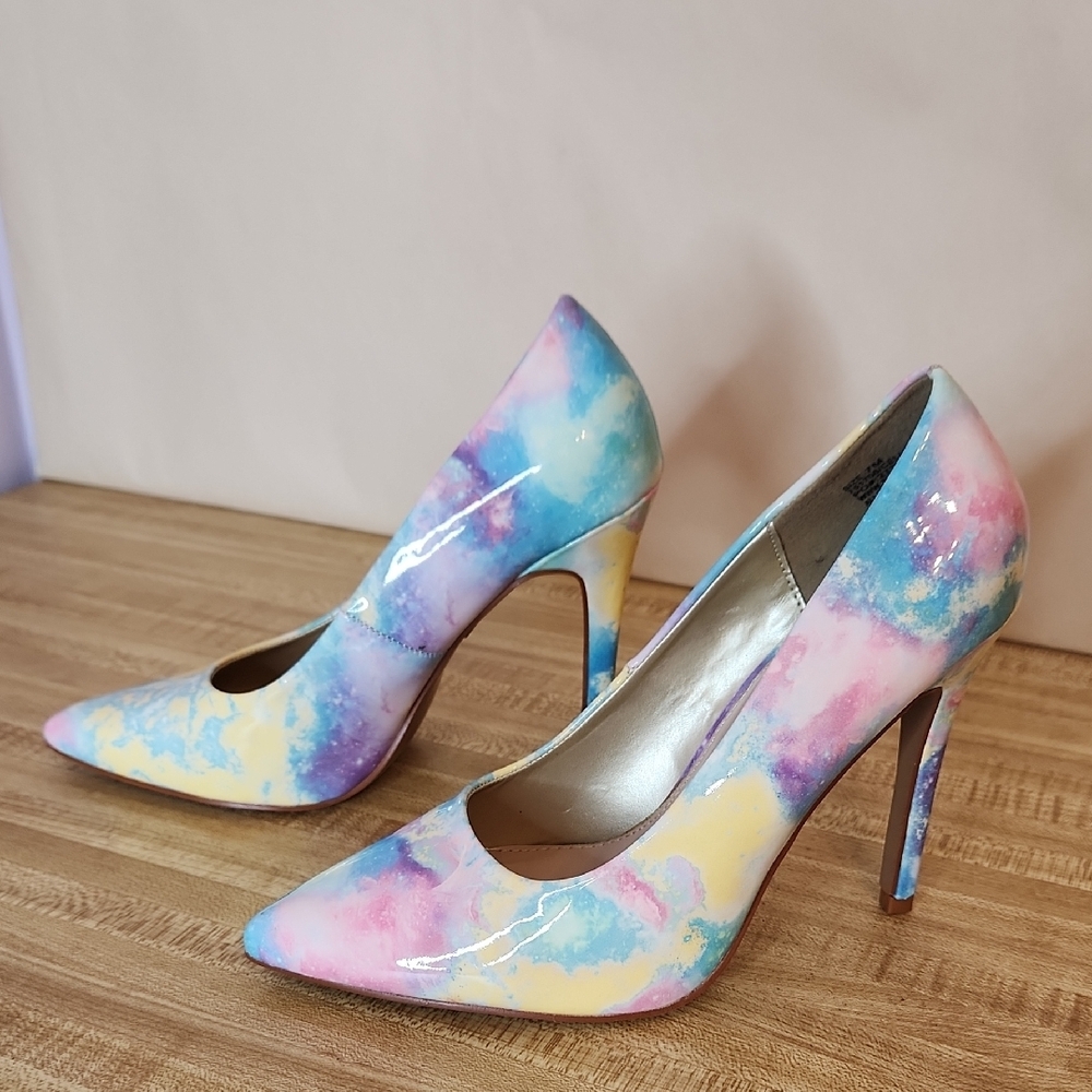 TORTA CALIENTE Tye Dye High Heels, size 7M